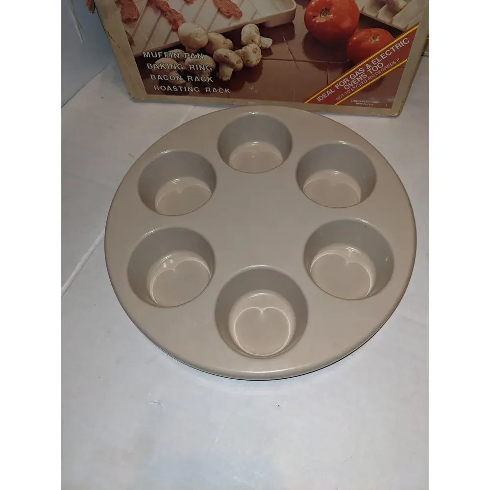 Anchor Hocking Microware 4 Piece Set NIB 192-01 Muffin Pan Baking Ring Roasting